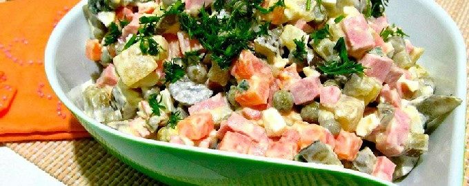 Klassischer Olivier-Salat – 10 Schritt-für-Schritt-Rezepte mit Fotos