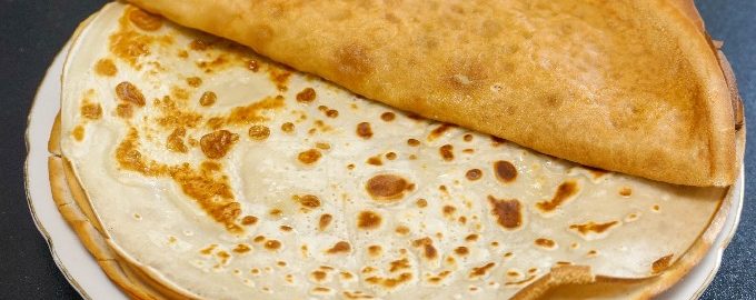 Pannenkoeken met melk - 10 heerlijkste en eenvoudigste recepten met stapsgewijze foto's