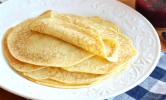 Klasické palacinky s mliekom