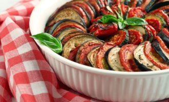 Ratatouille cổ điển trong lò