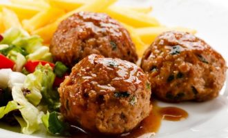 Albóndigas al horno con salsa