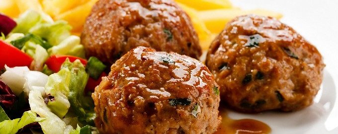 Mandonguilles al forn amb salsa