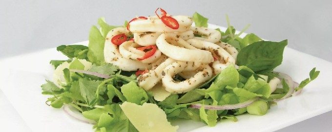 Salade met inktvis