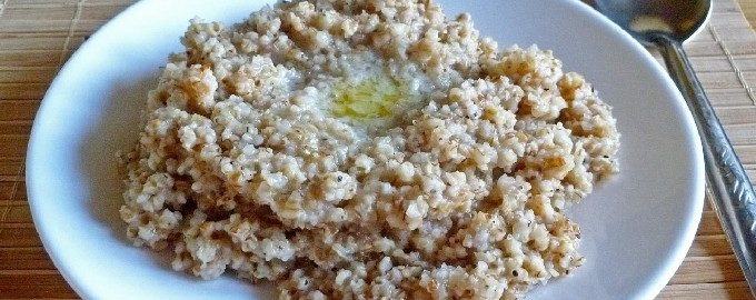 How to cook crumbly barley porridge in water