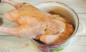 The marinade is ready, you can use it immediately. Rub the well-washed and dried duck with marinade inside and out, leave to marinate in a cold place for 6 hours to 1 day. Then place the duck in the sleeve and bake in the oven.