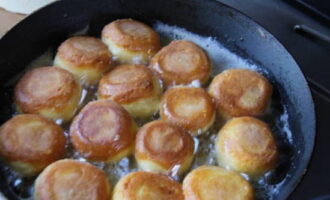 Fry the product on all sides until brightly browned and crispy.