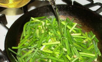 Llene el contenido con la cantidad requerida de aceite vegetal.