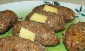 After removing the foil from the cutlets, you can lightly brown them or serve them as is. 