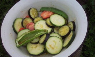 Coat the eggplants with marinade and leave for 5-10 minutes.