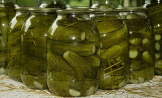 Cool the cucumbers by turning the jar upside down and move them to a place comfortable for long-term storage. 