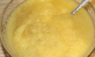 Stir sugar into the resulting puree.