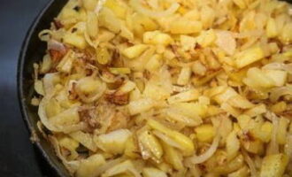 Cook for another 10-15 minutes. During this time, the potatoes will become soft and the onions will give off a rich aroma.