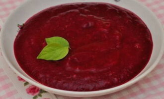 Guarde esta geléia rápida de cinco minutos na geladeira por vários dias.