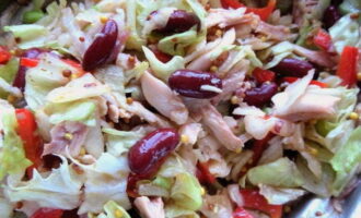 Pour into heaps onto a flat dish.