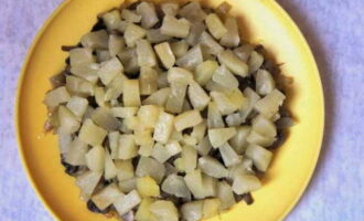 We lay out most of the canned pineapples, pre-diced.