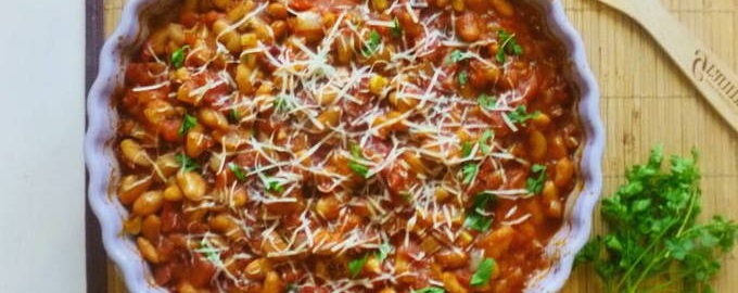 Beans in tomato sauce