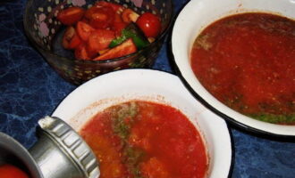 Grind the tomatoes and bell peppers using a meat grinder.