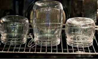 Dry sterilize small clean jars. Boil the lids.