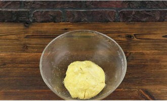 Gradually add cold water. Gather the dough into a common lump. The amount of water depends on the moisture content of the flour.