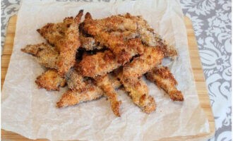 Place the baking sheet in a hot oven and cook for 20 minutes at 180°C. The strips should be crusty. It is important not to overdry.