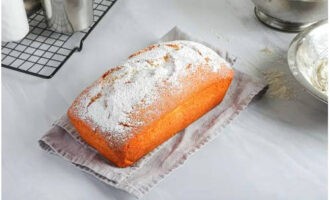 Le cupcake classique à la maison est prêt. Aide-toi!