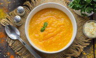 Pumpkin puree soup is ready. Pour into plates and serve!