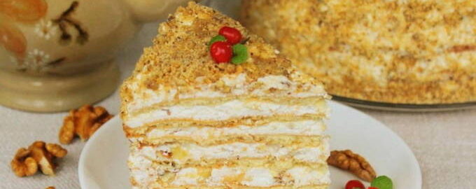 Klasikong honey cake cream